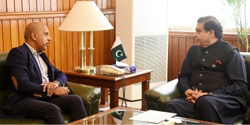 Bankrupt Sri Lanka opens  IMF talks, begins shutdown