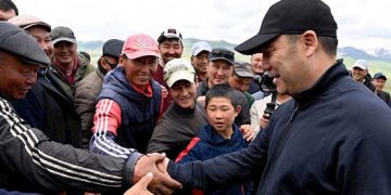 IRI poll: Kyrgyzstanis trust Sadyr Zhaparov most