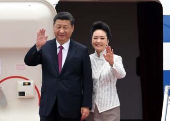 Xi arrives in Hong Kong
