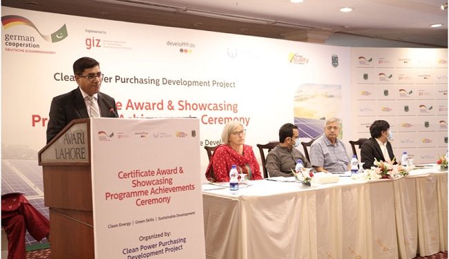 Sri Lanka suspends fuel sales as economic crisis worsens