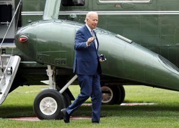 Philippine officials  designate 11 insurgents ‘terrorists’