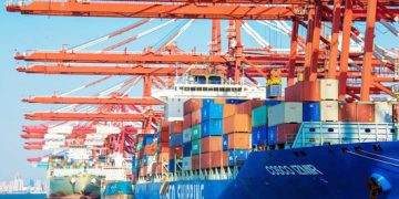 Multinationals summit to  promote further opening-up