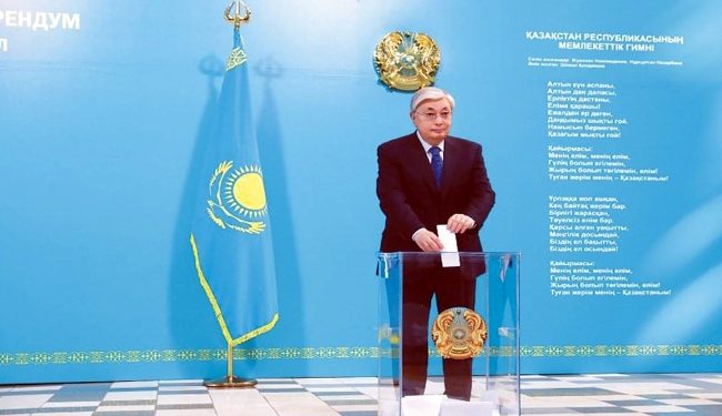 US military aircraft with 5 onboard crashes in California