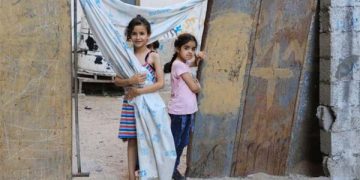 Ukraine forces to retreat from battleground city: Governor