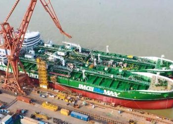 First self-built  methanol-powered tanker delivered in South China