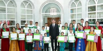 Turkmen President  Celebrates Int’l Children’s  Day at Palace of Orphans