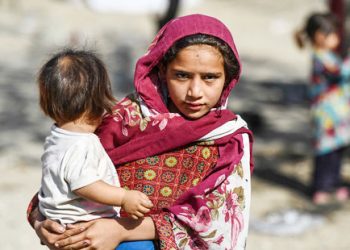 Chinese diplomat  urges U.S. to take concrete  actions to compensate Afghans