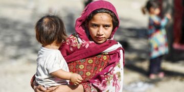 Chinese diplomat  urges U.S. to take concrete  actions to compensate Afghans