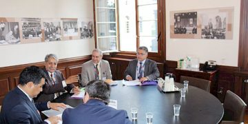 Kyrgyzstan, Pakistan debate topical issues of cooperation