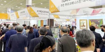 Turkmenistan Exhibits Its Textiles in Korea’s Import Goods Fair