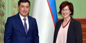 Uzbekistan:  Vladimir Norov receives the Ambassador of Canada to our country