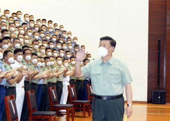 Xi inspects PLA  garrison in Hong Kong