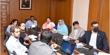 France signs energy deal  with the UAE  to wean off Russian imports