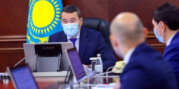 Kazakh PM chairs State Economic Modernization Commission meeting