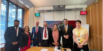 Bus falls into deep gorge  in northern India, killing 16