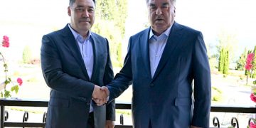 Zhaparov, Rahmon discuss Kyrgyz-Tajik cooperation
