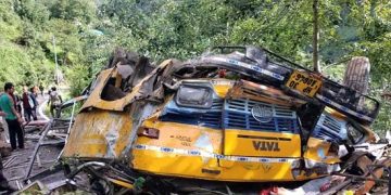 Bus falls into deep gorge  in northern India, killing 16