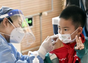 Health experts shoot down vaccine rumors