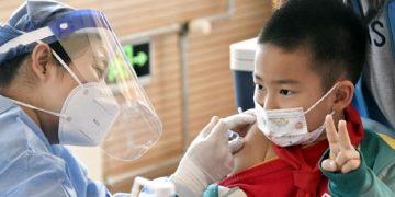Health experts shoot down vaccine rumors
