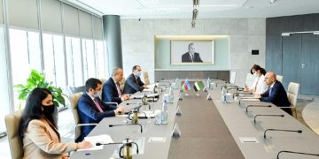 Azerbaijan, UAE discuss expanding cooperation in trade, investment, logistics