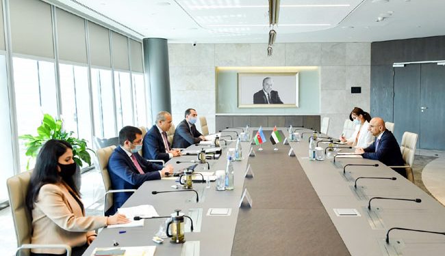 Azerbaijan, UAE discuss expanding cooperation in trade, investment, logistics