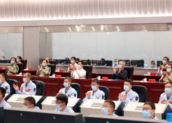 Chinese  Vice Premier congratulates Wentian  mission  participants