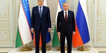 President of Uzbekistan receives the head of the Russian Foreign Ministry