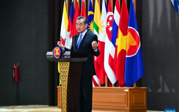 China, U.S. should  engage in healthy interactions in Asia-Pacific: Chinese FM