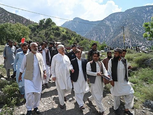 IIUI President visits flood relief camp