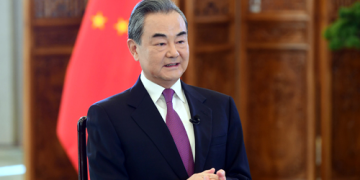 Chinese FM puts forward 4 proposals on promoting East Asia cooperation