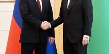 Putin Presents State Award  to Gurbanguly Berdimuhamedov