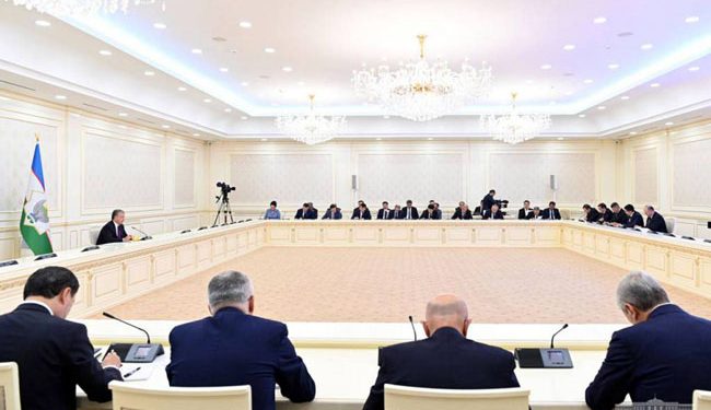 Uzbekistan: videoconference on reforming the civil service:  Task was to create a compact and efficient control system