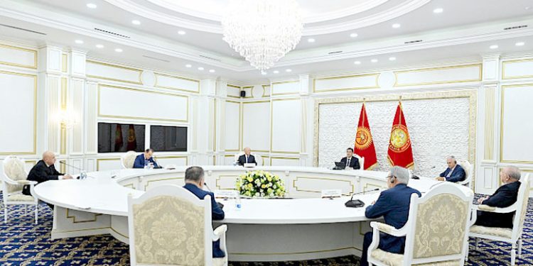 Sadyr Zhaparov meets with elders of Organization of Turkic States