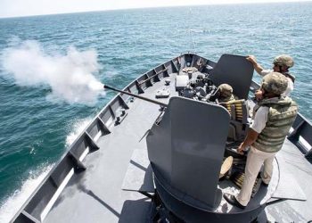 Azerbaijani naval  team fulfil artillery shooting tasks in Sea Cup contest