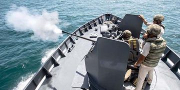 Azerbaijani naval  team fulfil artillery shooting tasks in Sea Cup contest